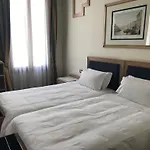 فوسكاري بالاس فندق 4*