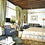 فندق فوسكاري بالاس 4*