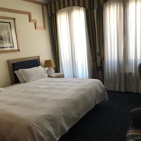Foscari Palace Hotel Benátky