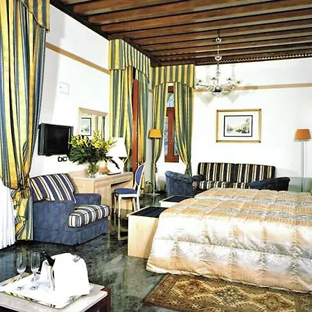 Hotel Foscari Palace 4*
