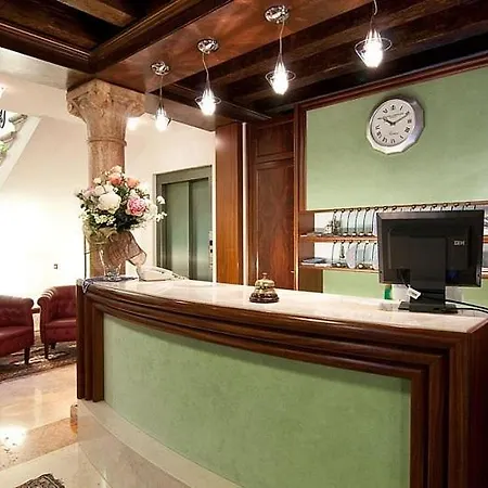 Hotel Foscari Palace 4*