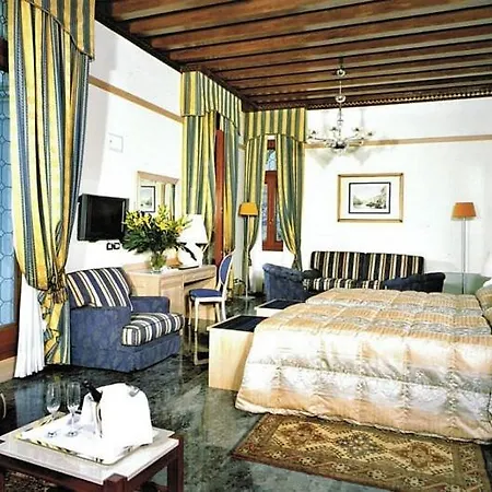 Hotel Foscari Palace 4*