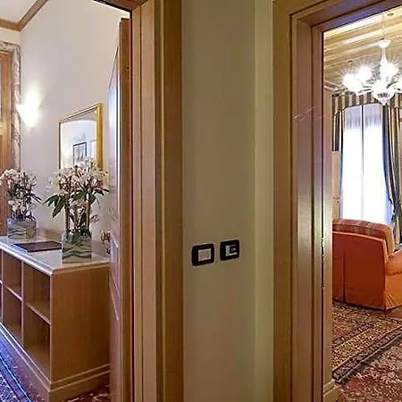 Foscari Palace 4*
