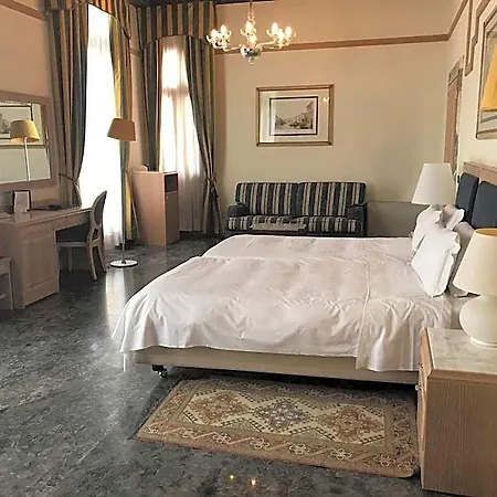 Foscari Palace Hotel 4*
