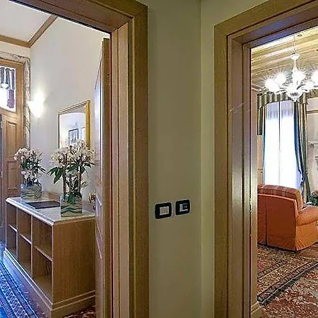 Foscari Palace 4*