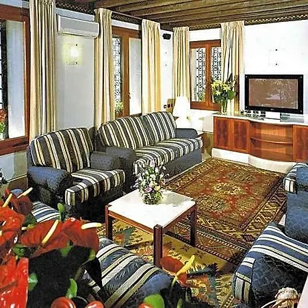 Foscari Palace 4*