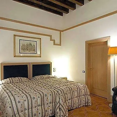 Foscari Palace 4*