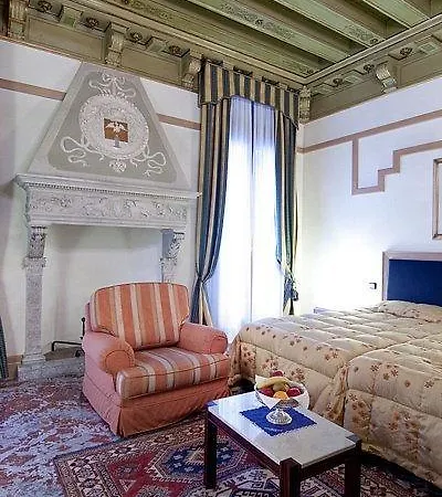 Hotel Foscari Palace 4*