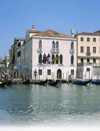 Foscari Palace Hotel 4*