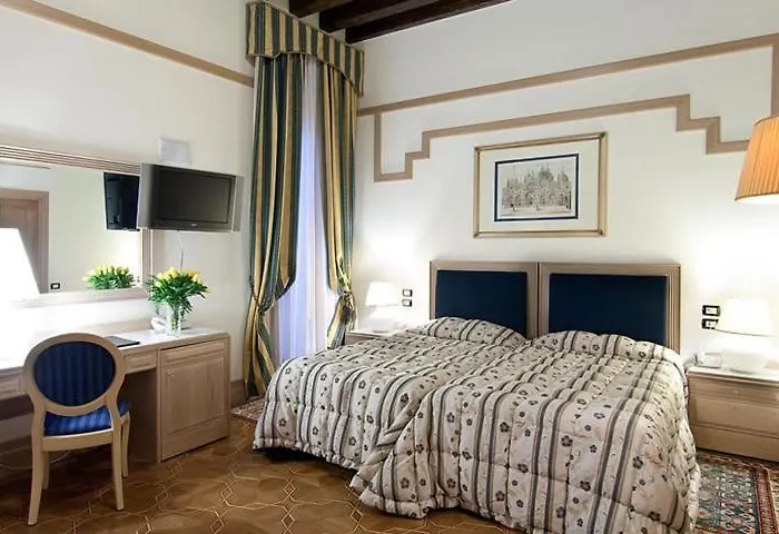 Foscari Palace Venise