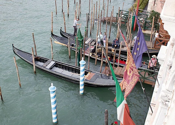 Foscari Palace 4*