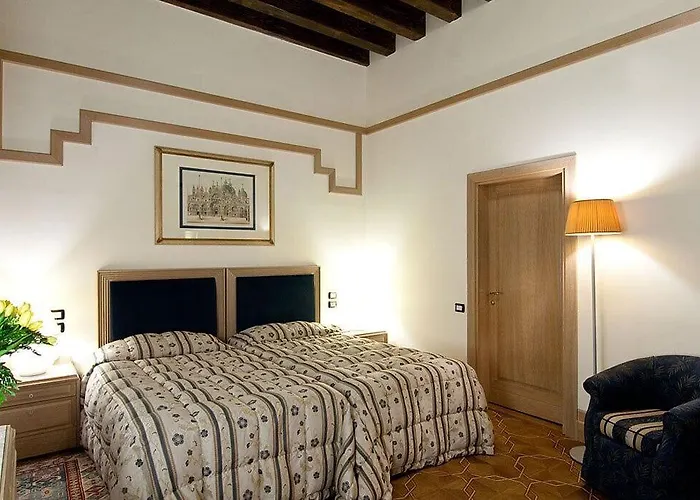 Foscari Palace 4*