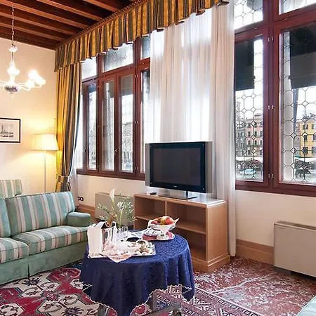 フォスカリ パレス