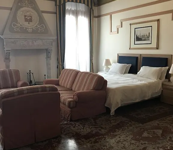 Foscari Palace Hotel 4*